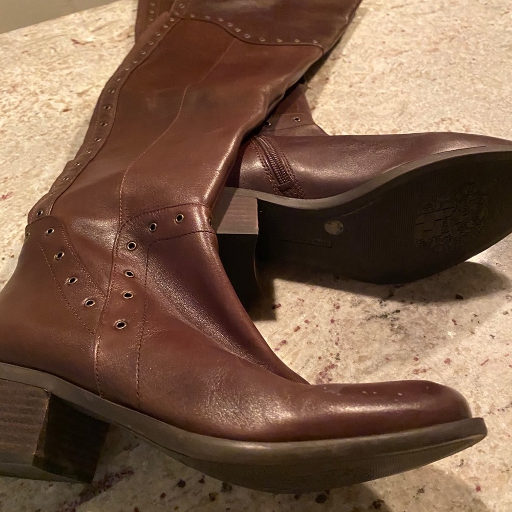 Vince camuto 10